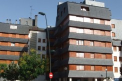 Edificio Anayet dos habitaciones centro de Jaca