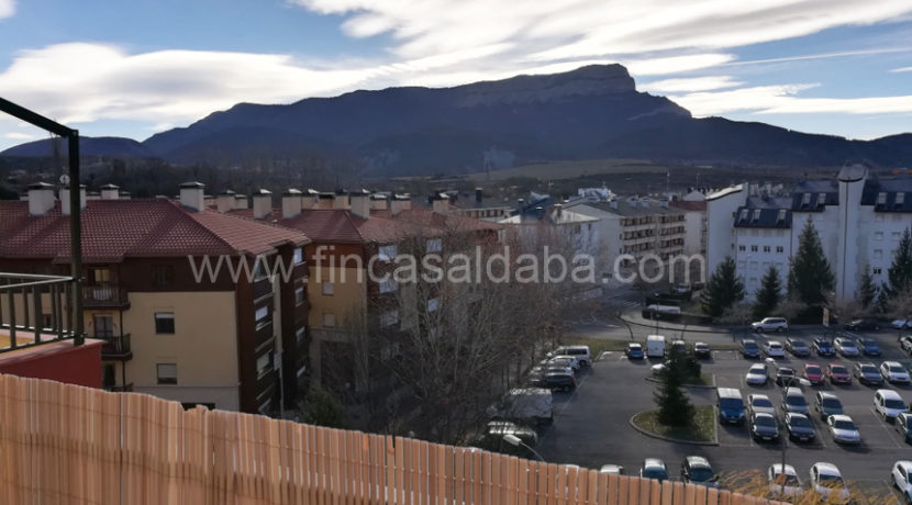 ALQUILER TEMPORADA ESCOLAR Y ESQUÍ JACA