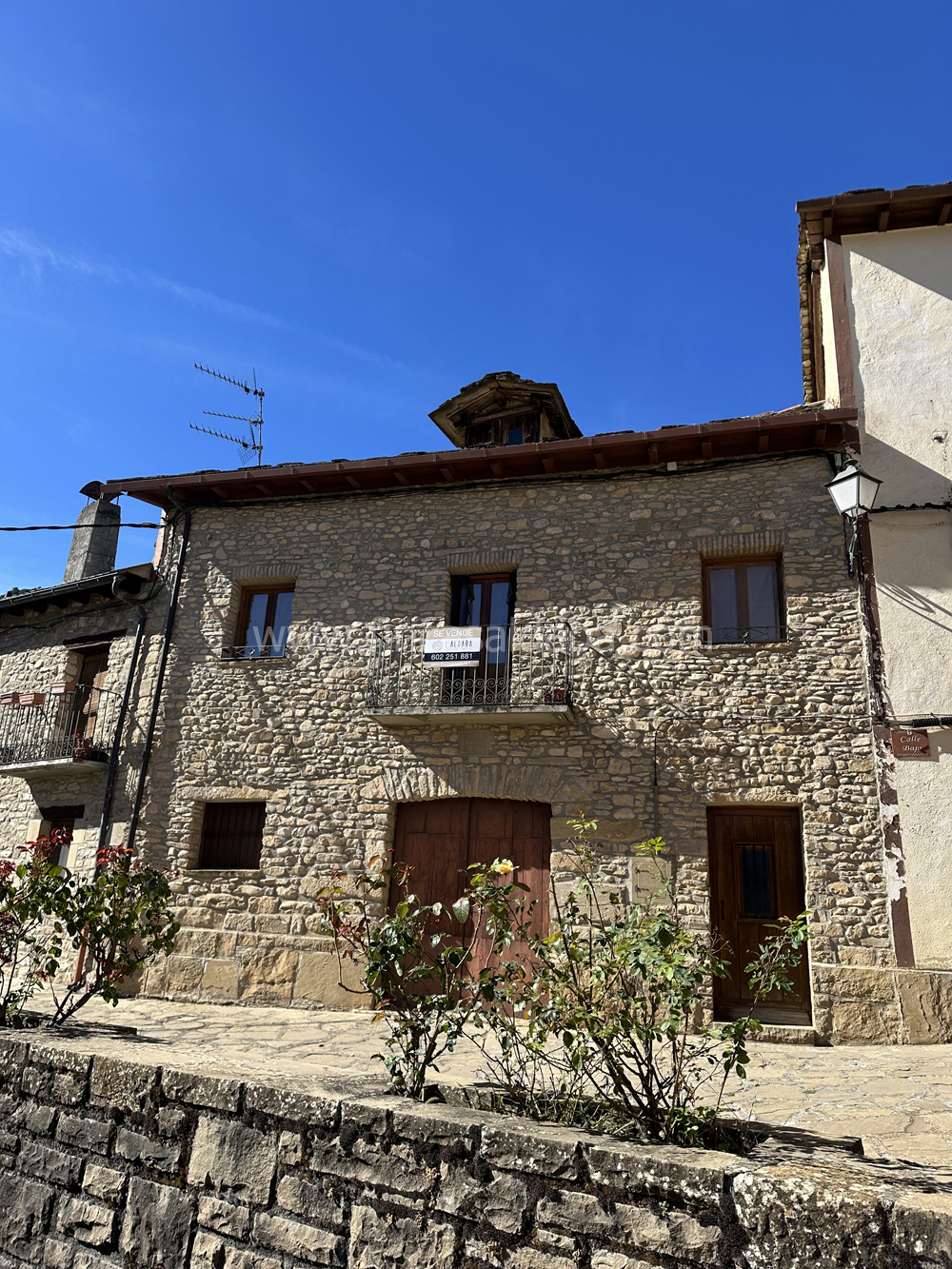 CASA EN SANTA CRUZ DE LA SERÓS