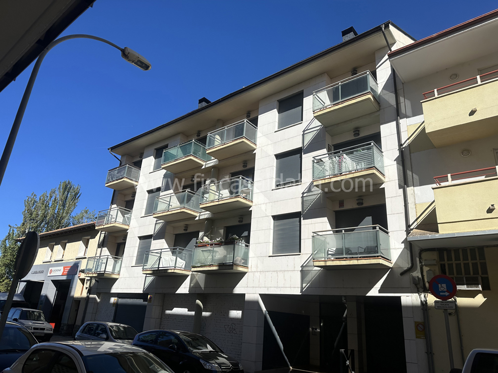 ¡RESERVADO!-PISO EN VENTA EN PICO ANETO DE JACA