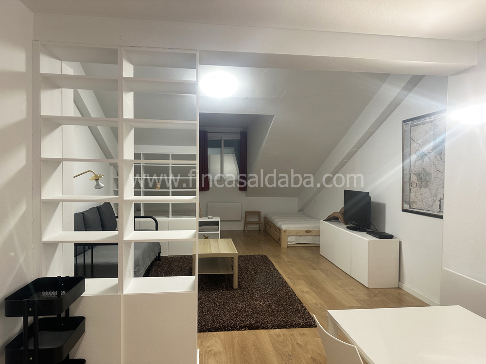 ALQUILER ESTUDIO EN RAPITÁN